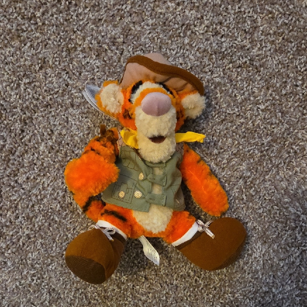 Disney Tigger Plush with Safari Outfit
